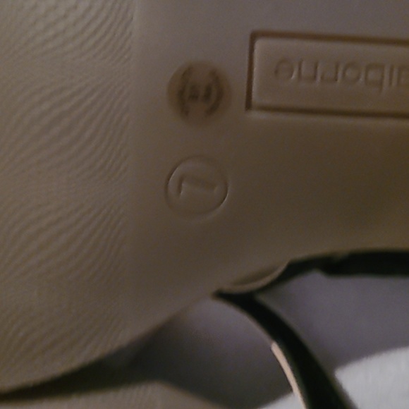 LIZ CLAIBORNE WOMEN'S BLACK DRESS SANDALS SIZE 7 - Picture 11 of 15